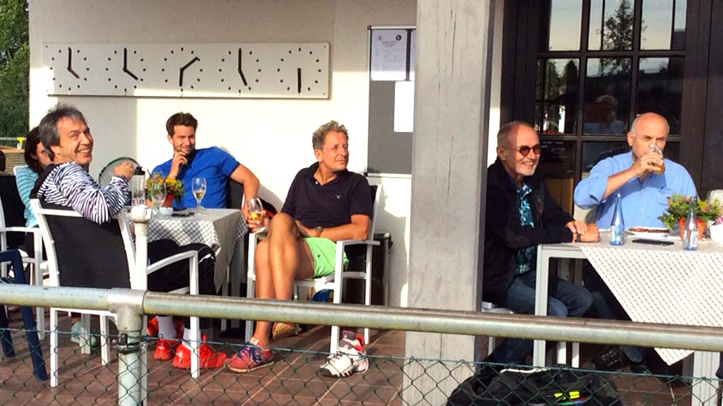 Zuschauer mit Bierchen-Sommerfest 2017